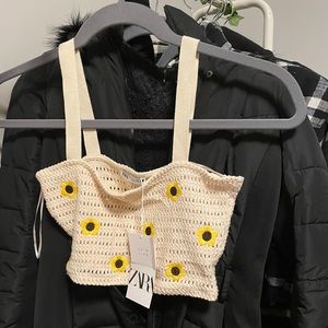 ZARA Knitted Pastel Cream Crop Top (SizeSmall)